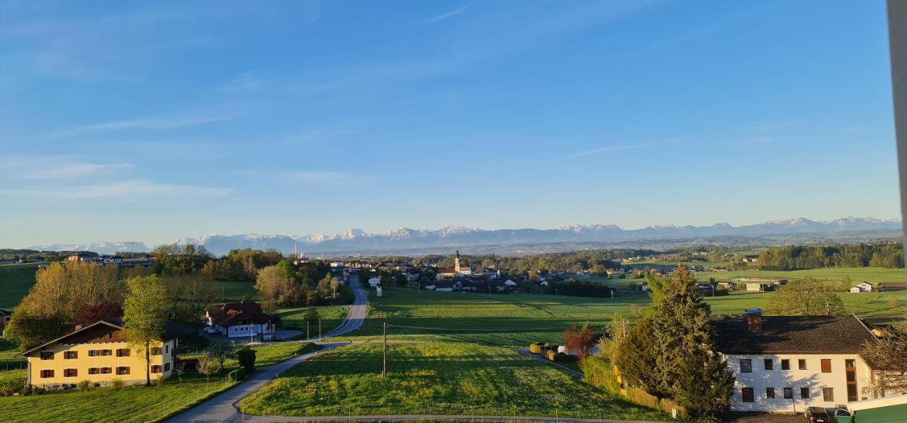 Landgasthof Entenwirt Tarsdorf 外观 照片
